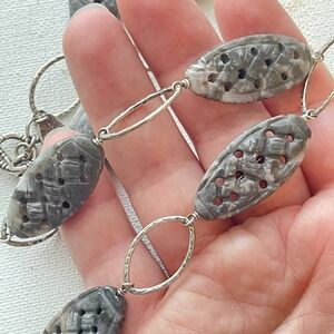 Coldwater Creek Carved Agate Stone Textured Link Silver Tone Chain Necklace 32"